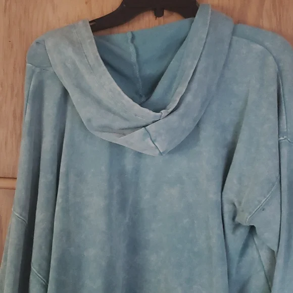 DKNY JEANS SWEATSHIRT SZE LARGE FADED GREEN - Picture 6 of 6